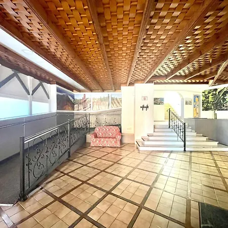 One Bedroom With Sea Or Volcano View, Wifi And Pool In Puerto De La Cruz